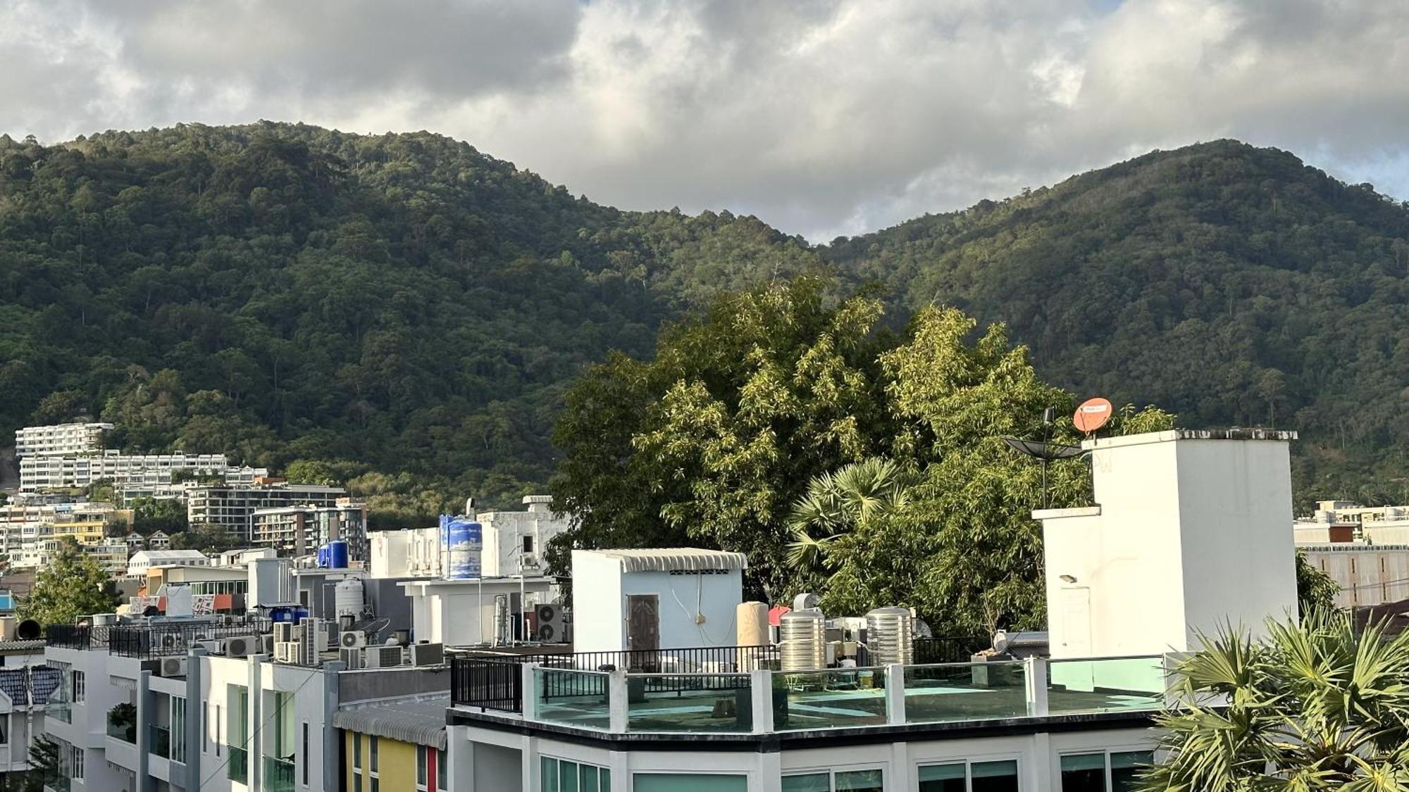 Grand Orlov Apart Hotel Patong Zimmer foto